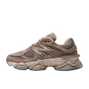 New Balance 9060 bruin