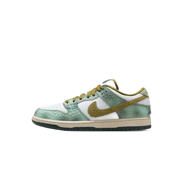 Nike Nike SB Dunk Low 'Chameleon'