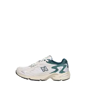 New Balance 725 wit