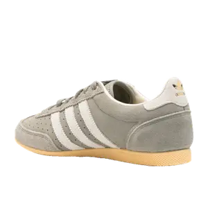 adidas Japan bruin