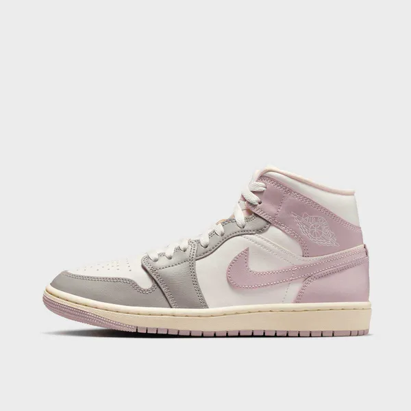 Jordan 1 lichtroze