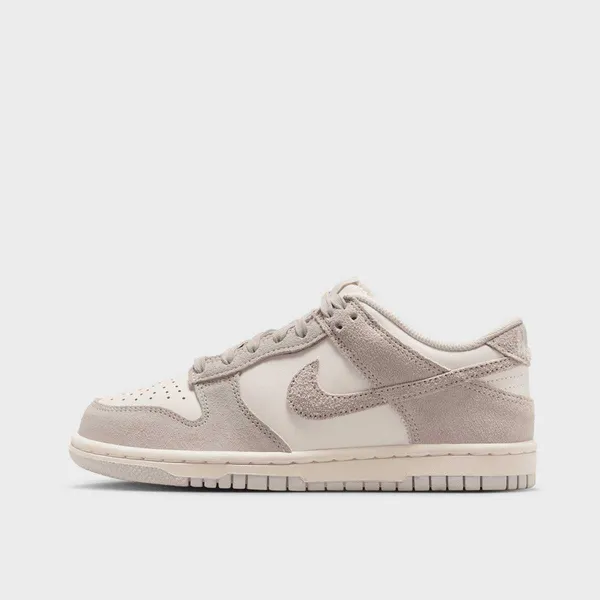 Nike Dunk Low beige