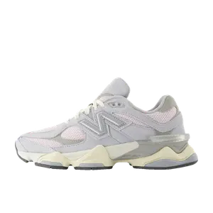New Balance 9060 roze