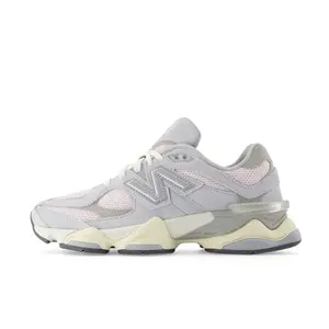 New Balance 9060 roze