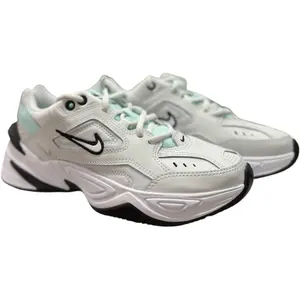 Nike M2K Tekno zilver