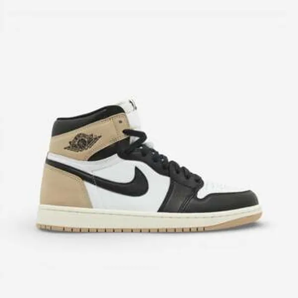 Nike Hoge Sneakers  Jordan 1 Retro High OG Latte (Women's) Wit