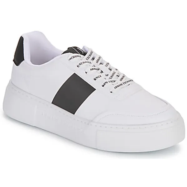 Armani Exchange Lage Sneakers  XDX134 Wit