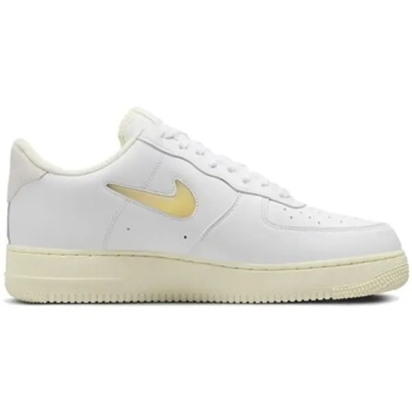 Nike Air Force 1 Goud