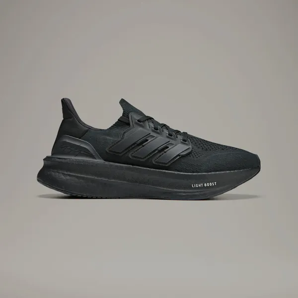 adidas Ultraboost Core Black / Core Black / Off White