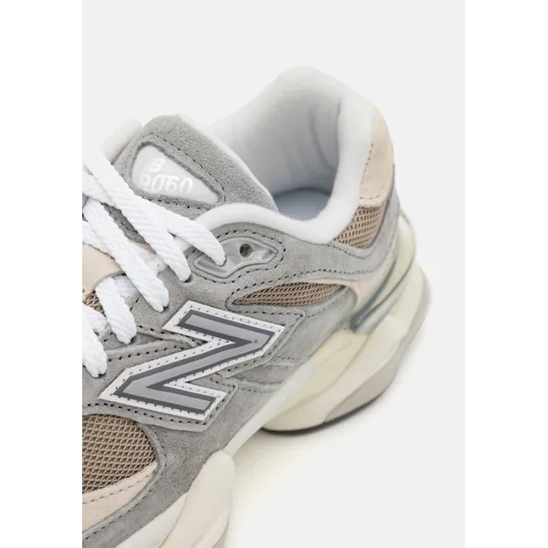 New Balance U9060 Grijs