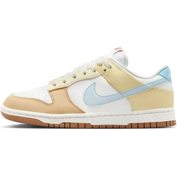 Nike Low-top of high-top white