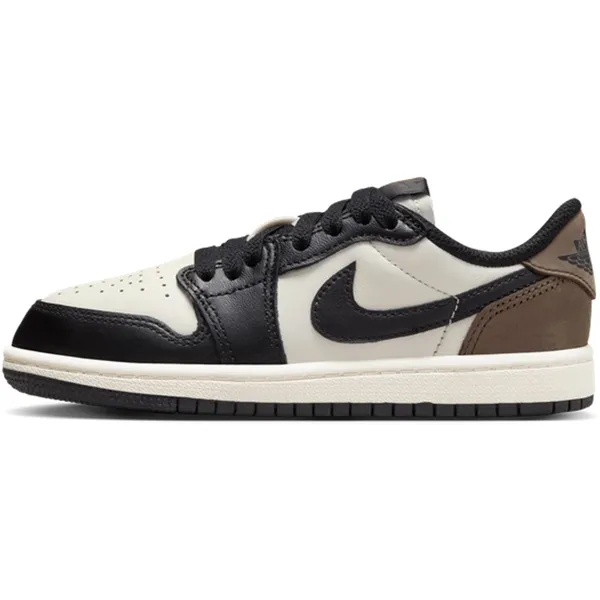 Nike Low-top of high-top white