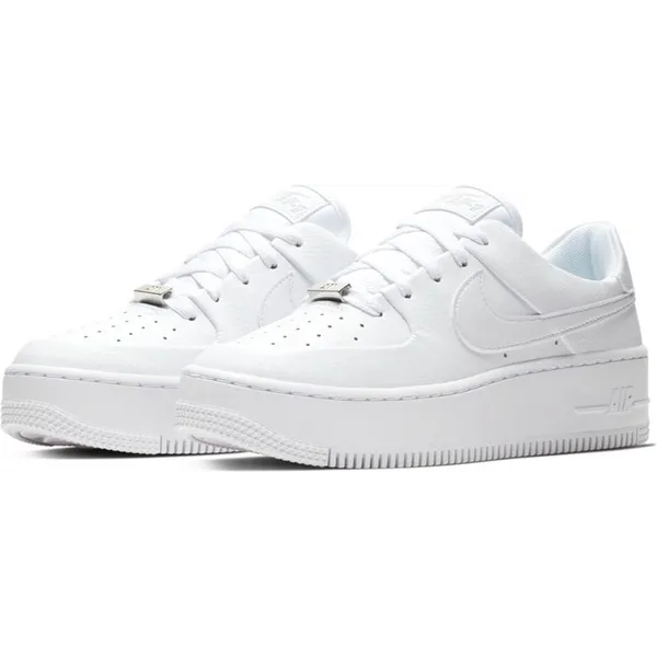 Nike Low-top of high-top wit