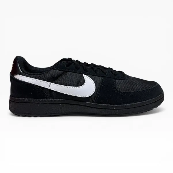 Nike Field General Zwart