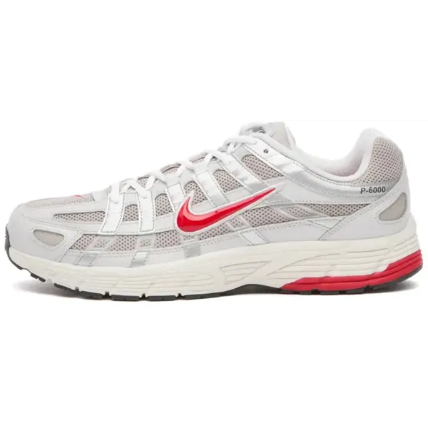 Nike p-6000 in de kleur grijs. Grijs