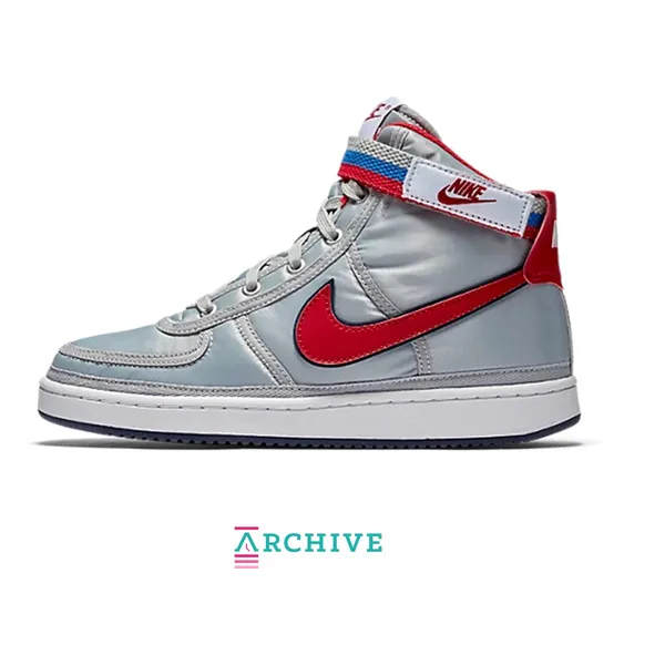 Nike Low-top of high-top white