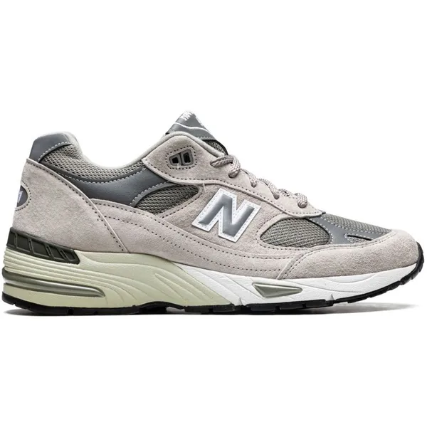 New Balance Effen Grijze Sneakers Met Rubberen Zool grey