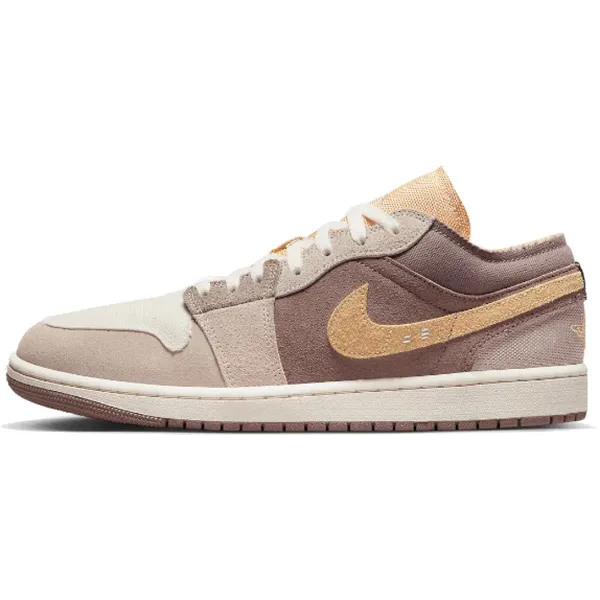 Nike Low-top of high-top white