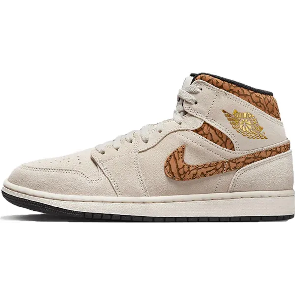 Nike Low-top of high-top white