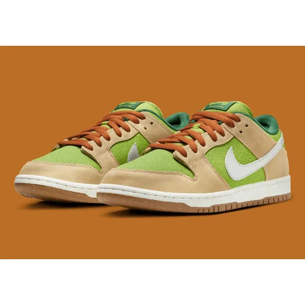 Nike SB Dunk Low Escargot groen