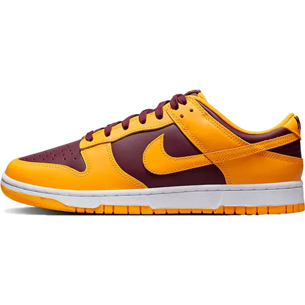 Nike Low-top of high-top white