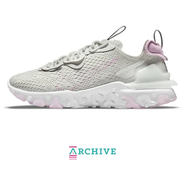 Nike Low-top of high-top white