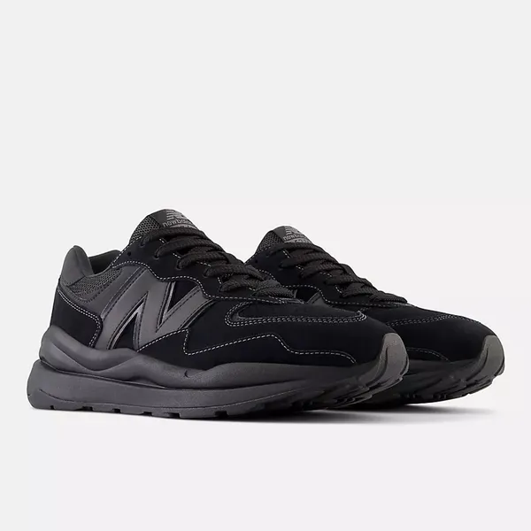 New Balance 57/40 Zwart