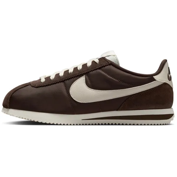 Nike Low-top of high-top white