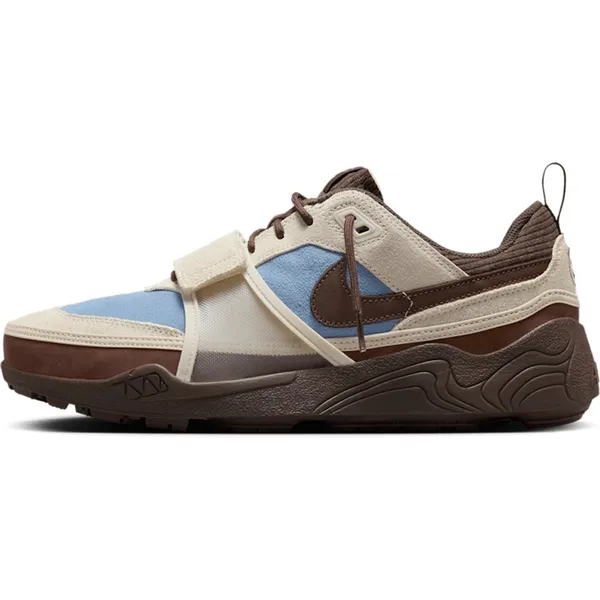 Nike Low-top of high-top white