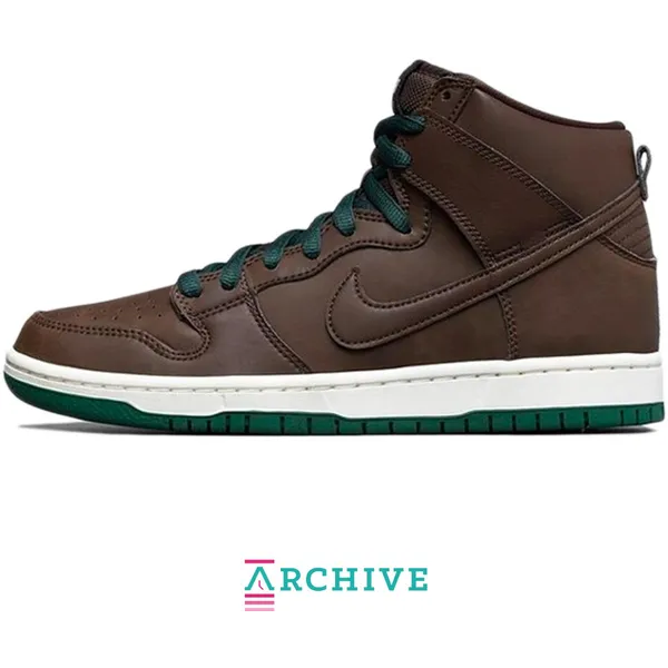 Nike Low-top of high-top white