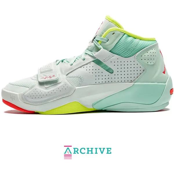 Nike Low-top of high-top white