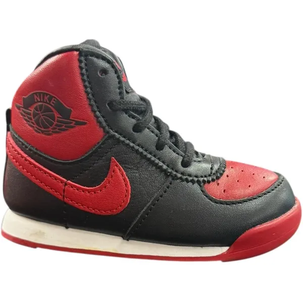 Nike Low-top of high-top Zwart/Rood