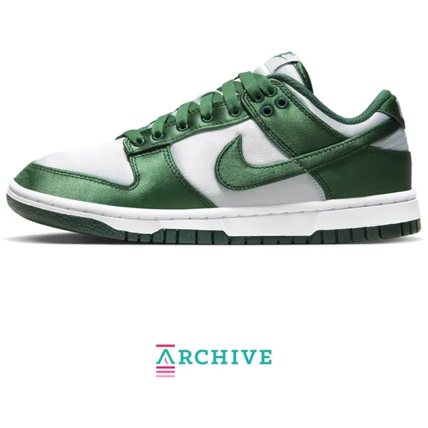 Nike Low-top of high-top white