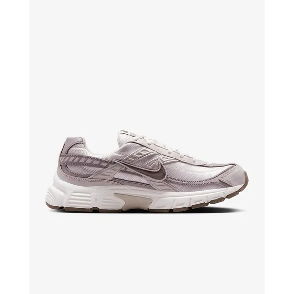 Nike Valt normaal Beige