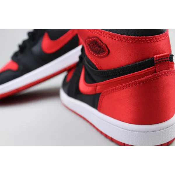 Nike Low-top of high-top white