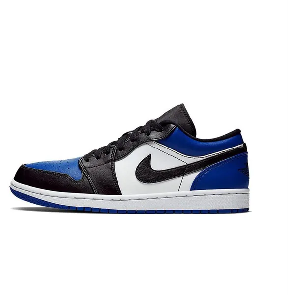 Nike Low-top of high-top white