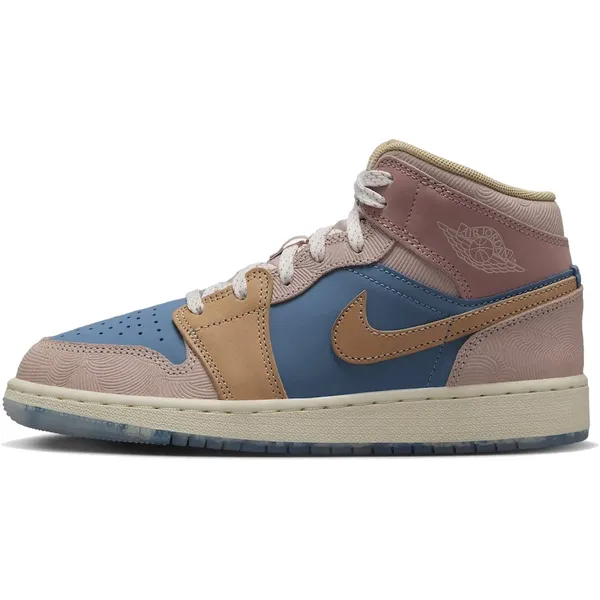 Nike Low-top of high-top white