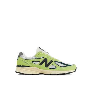New Balance 990 wit