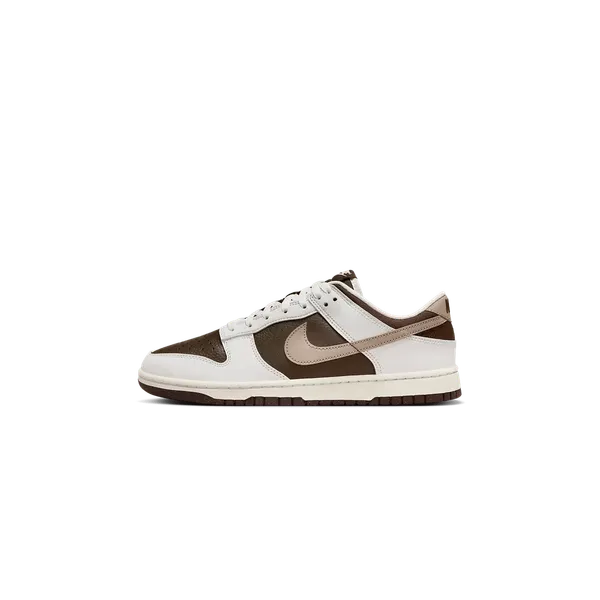 Nike Dunk Low "Baroque Brown", foto 2 van 2