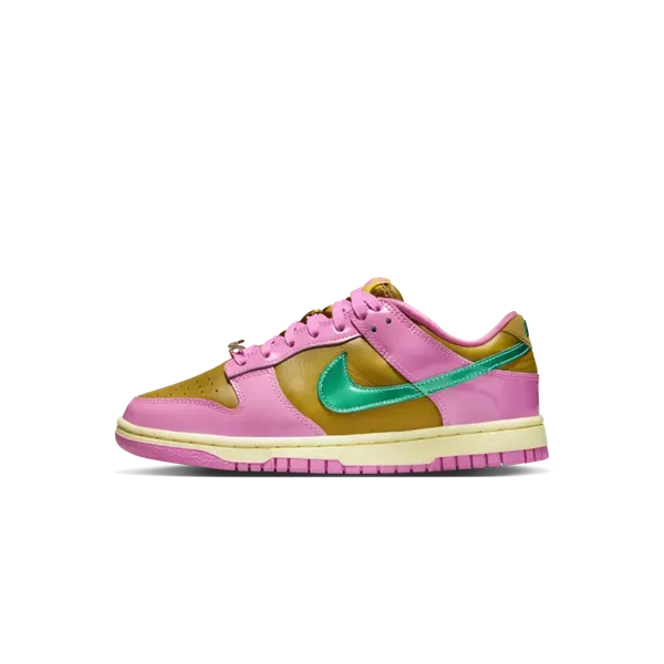 Nike Dunk Low "Playful Pink", foto 2 van 2