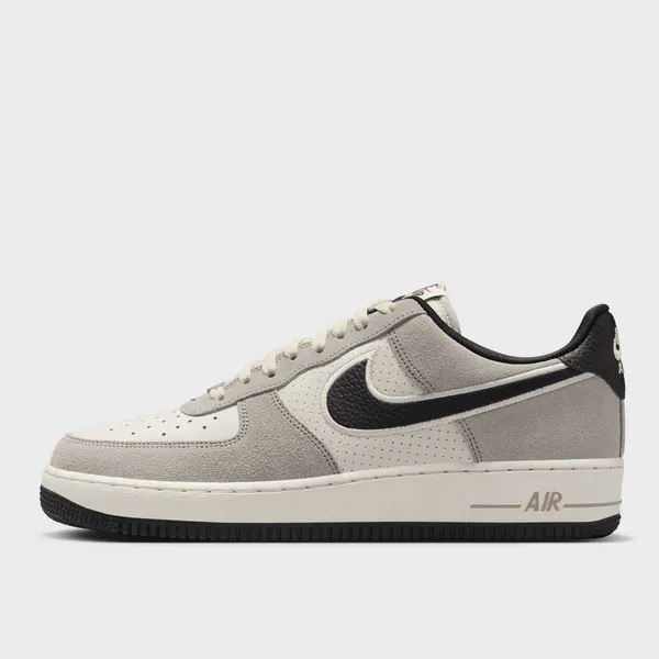 Nike Air Force 1 '07 LV8