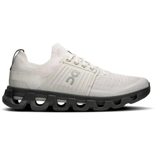 On Lage Sneakers On Cloudswift 4