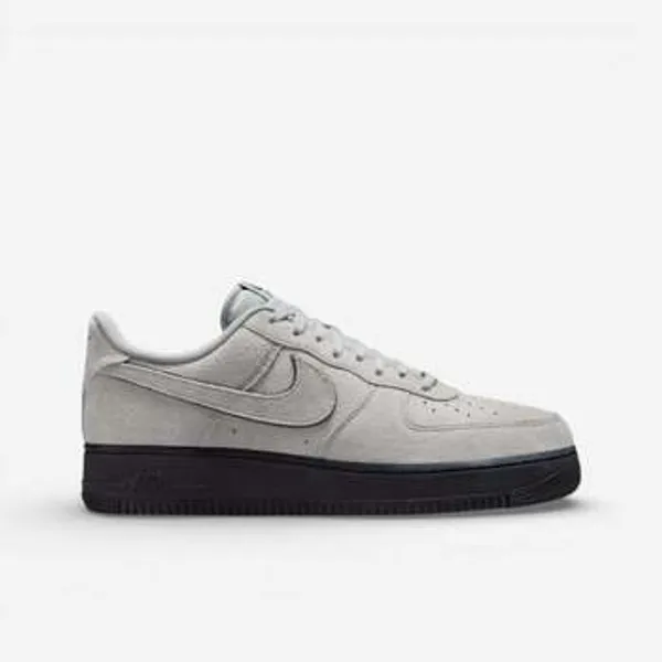 Lage Sneakers Nike Air Force 1 Low '07 LV8 Light Smoke Grey Suede Black