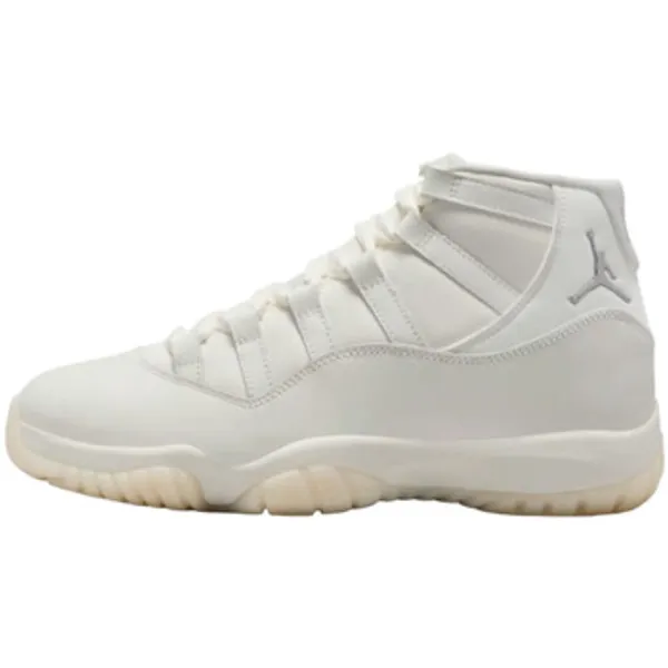 Nike Hoge Sneakers Nike 11 Retro Pearl