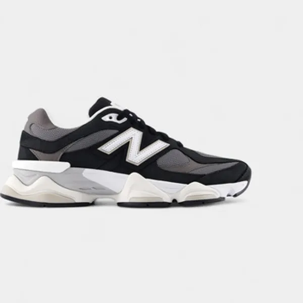 Lage Sneakers New Balance 9060 Black Tornado