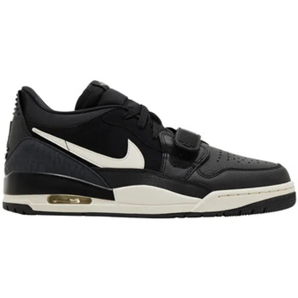 Nike Lage Sneakers  Jordan Legacy 312 Low Zwart