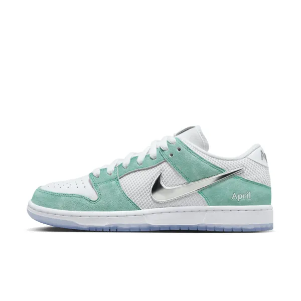Nike Dunk Low SB Turbo Green x April Skateboards, foto 2 van 2