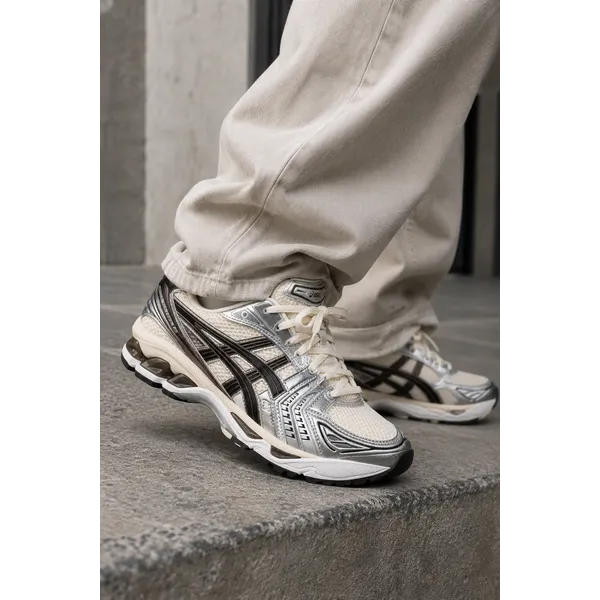 ASICS Gel-Kayano 14 Cream Black Metallic Plum, foto 3 van 4