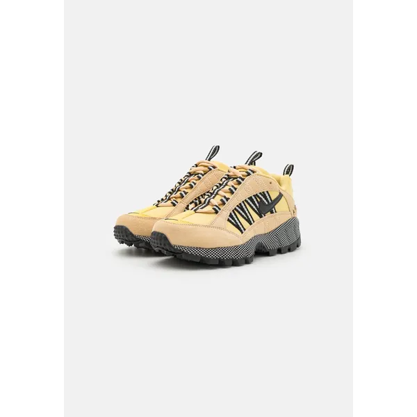 Nike Air Humara Beige/Geel