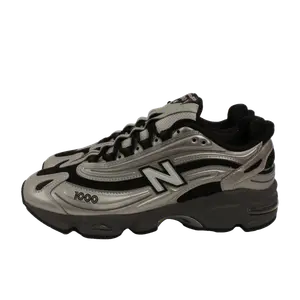 New Balance 1000 zilver
